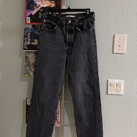 Levi’s Ribcage Straight 30 - Picture 2 of 3